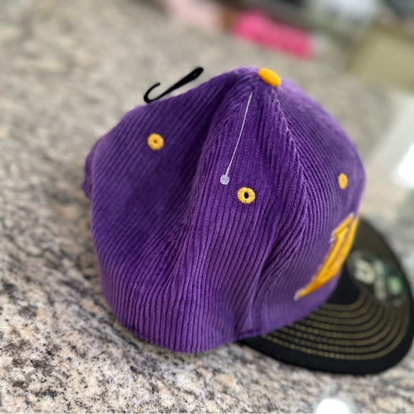 Los Angeles LA Lakers Corduroy Ultra Game Purple NBA Snapback Hat Cap NWT ๐๐ - Picture 6 of 8
